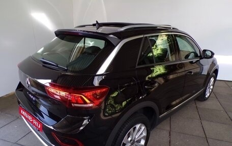 Volkswagen T-Roc I, 2022 год, 2 720 000 рублей, 6 фотография