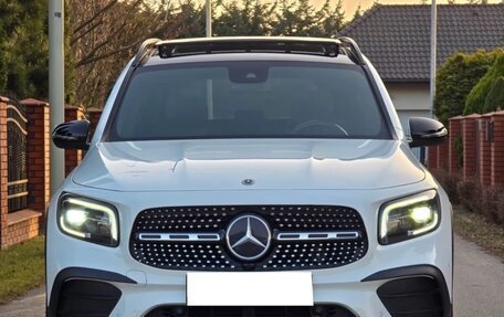 Mercedes-Benz GLB, 2022 год, 3 850 000 рублей, 2 фотография