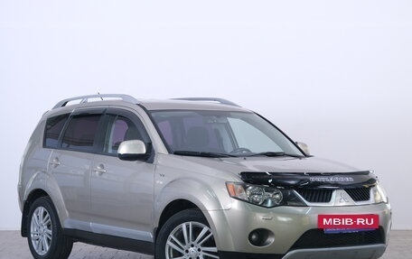 Mitsubishi Outlander III рестайлинг 3, 2008 год, 1 349 000 рублей, 2 фотография