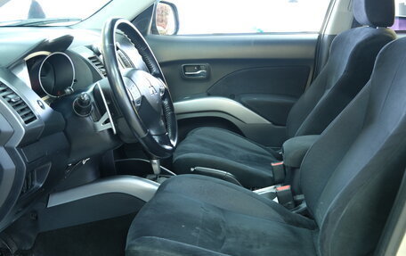 Mitsubishi Outlander III рестайлинг 3, 2008 год, 1 349 000 рублей, 8 фотография