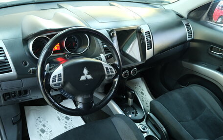 Mitsubishi Outlander III рестайлинг 3, 2008 год, 1 349 000 рублей, 11 фотография