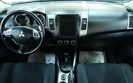 Mitsubishi Outlander III рестайлинг 3, 2008 год, 1 349 000 рублей, 14 фотография