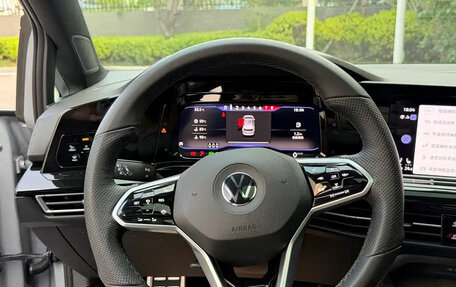 Volkswagen Golf VIII, 2022 год, 2 200 000 рублей, 8 фотография