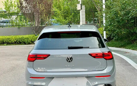 Volkswagen Golf VIII, 2022 год, 2 200 000 рублей, 5 фотография