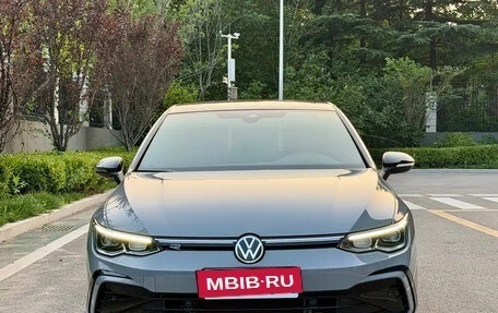 Volkswagen Golf VIII, 2022 год, 2 200 000 рублей, 2 фотография