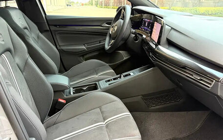 Volkswagen Golf VIII, 2022 год, 2 200 000 рублей, 16 фотография