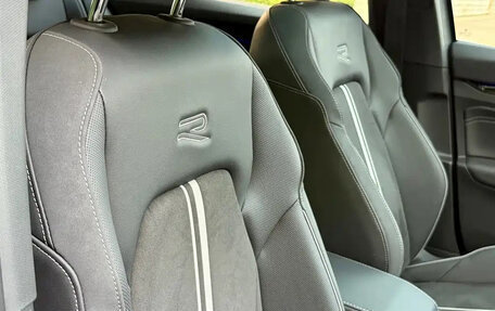 Volkswagen Golf VIII, 2022 год, 2 200 000 рублей, 18 фотография