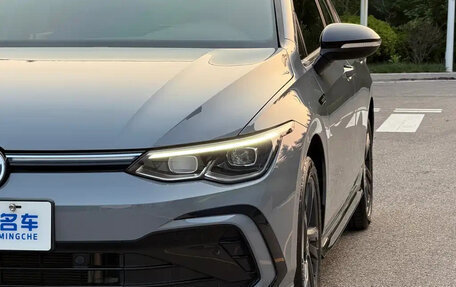 Volkswagen Golf VIII, 2022 год, 2 200 000 рублей, 27 фотография