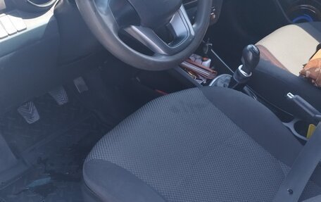 KIA Rio III рестайлинг, 2013 год, 830 000 рублей, 4 фотография