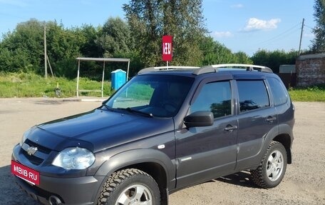 Chevrolet Niva I рестайлинг, 2018 год, 800 000 рублей, 8 фотография