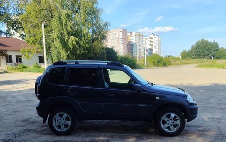 Chevrolet Niva I рестайлинг, 2018 год, 800 000 рублей, 29 фотография