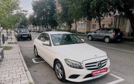 Mercedes-Benz C-Класс, 2018 год, 2 600 000 рублей, 2 фотография