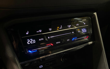 Volkswagen Tiguan II, 2020 год, 3 950 000 рублей, 13 фотография
