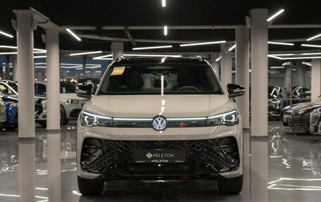Volkswagen Tiguan, 2026 год, 4 900 000 рублей, 25 фотография