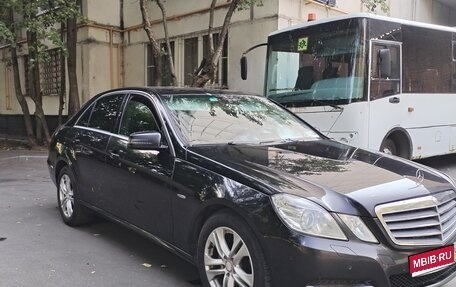 Mercedes-Benz E-Класс, 2012 год, 1 300 000 рублей, 1 фотография