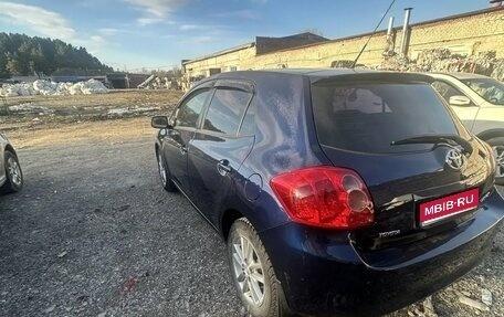 Toyota Auris II, 2009 год, 750 000 рублей, 1 фотография