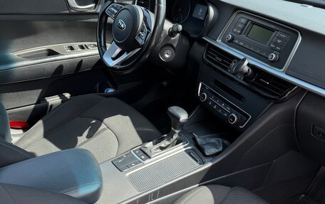 KIA Optima IV, 2018 год, 2 000 000 рублей, 11 фотография
