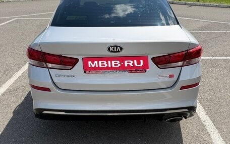 KIA Optima IV, 2018 год, 2 000 000 рублей, 6 фотография