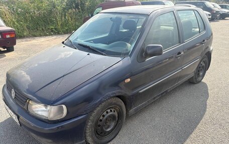 Volkswagen Polo III рестайлинг, 1997 год, 135 000 рублей, 2 фотография