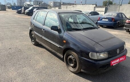 Volkswagen Polo III рестайлинг, 1997 год, 135 000 рублей, 3 фотография