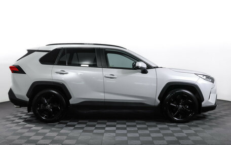 Toyota RAV4, 2021 год, 3 795 000 рублей, 5 фотография