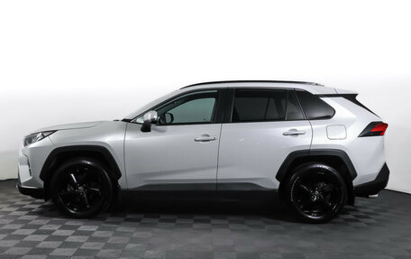 Toyota RAV4, 2021 год, 3 795 000 рублей, 9 фотография