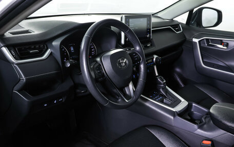 Toyota RAV4, 2021 год, 3 795 000 рублей, 16 фотография