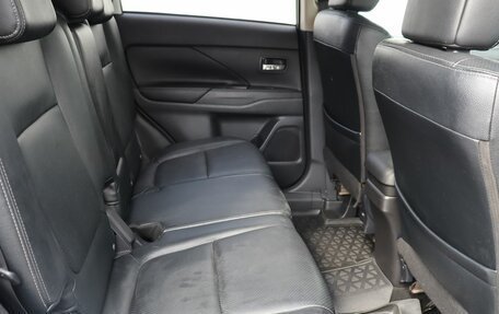 Mitsubishi Outlander III рестайлинг 3, 2012 год, 930 000 рублей, 21 фотография