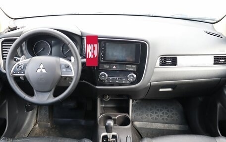 Mitsubishi Outlander III рестайлинг 3, 2012 год, 930 000 рублей, 13 фотография