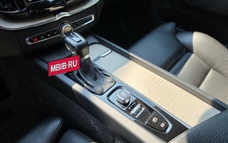 Volvo XC60 II, 2021 год, 4 250 000 рублей, 11 фотография