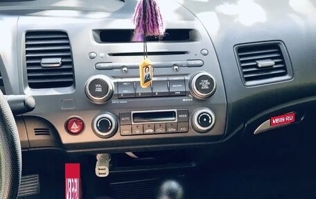 Honda Civic VIII, 2010 год, 750 000 рублей, 5 фотография