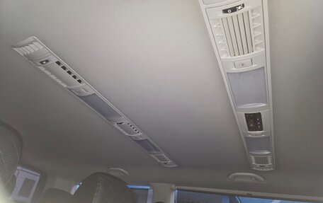Volkswagen Caravelle T6 рестайлинг, 2021 год, 3 350 000 рублей, 11 фотография