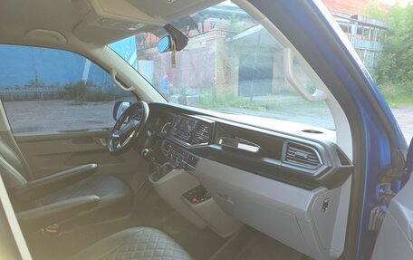 Volkswagen Caravelle T6 рестайлинг, 2021 год, 3 350 000 рублей, 10 фотография