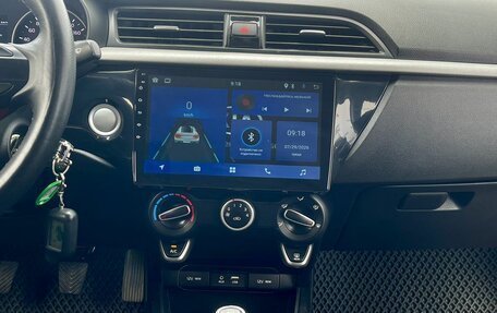 KIA Rio IV, 2018 год, 1 075 000 рублей, 12 фотография