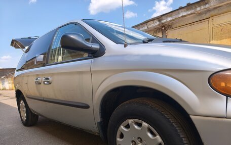Chrysler Voyager IV, 2002 год, 650 000 рублей, 4 фотография
