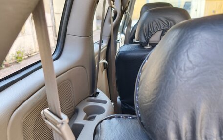 Chrysler Voyager IV, 2002 год, 650 000 рублей, 11 фотография