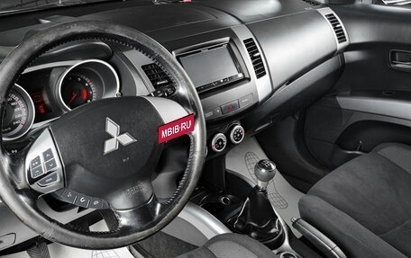 Mitsubishi Outlander III рестайлинг 3, 2008 год, 999 000 рублей, 8 фотография