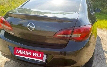 Opel Astra J, 2013 год, 780 000 рублей, 2 фотография