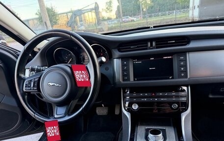 Jaguar XF II, 2016 год, 2 100 000 рублей, 10 фотография