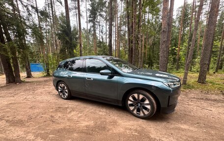 BMW iX, 2021 год, 7 500 000 рублей, 3 фотография