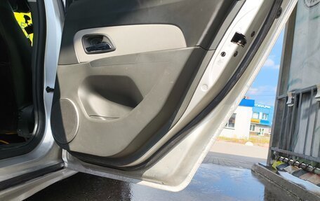 Chevrolet Cruze II, 2010 год, 600 000 рублей, 6 фотография