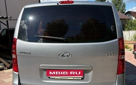 Hyundai H-1 II рестайлинг, 2017 год, 3 210 000 рублей, 5 фотография