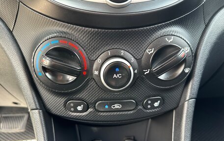 Hyundai Solaris II рестайлинг, 2014 год, 699 000 рублей, 27 фотография