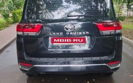 Toyota Land Cruiser, 2024 год, 9 900 000 рублей, 3 фотография