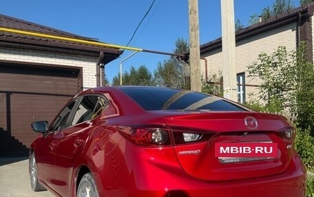 Mazda 3, 2018 год, 1 950 000 рублей, 2 фотография