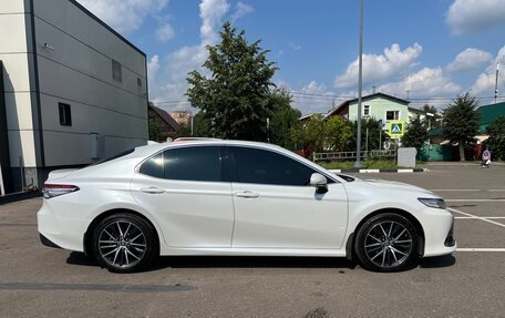 Toyota Camry, 2021 год, 3 250 000 рублей, 3 фотография