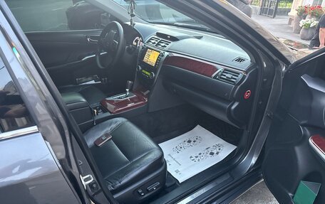 Toyota Camry, 2011 год, 1 490 000 рублей, 2 фотография
