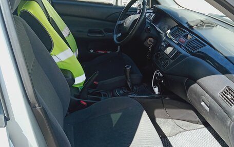 Mitsubishi Lancer IX, 2003 год, 270 000 рублей, 4 фотография