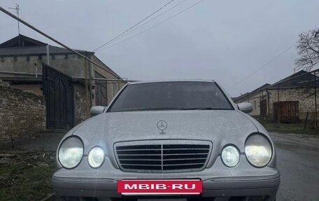 Mercedes-Benz E-Класс, 1999 год, 500 000 рублей, 13 фотография