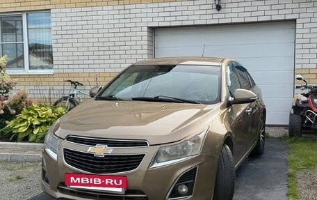 Chevrolet Cruze II, 2013 год, 875 000 рублей, 2 фотография